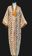 Load image into Gallery viewer, Sequin & Silk Kimono